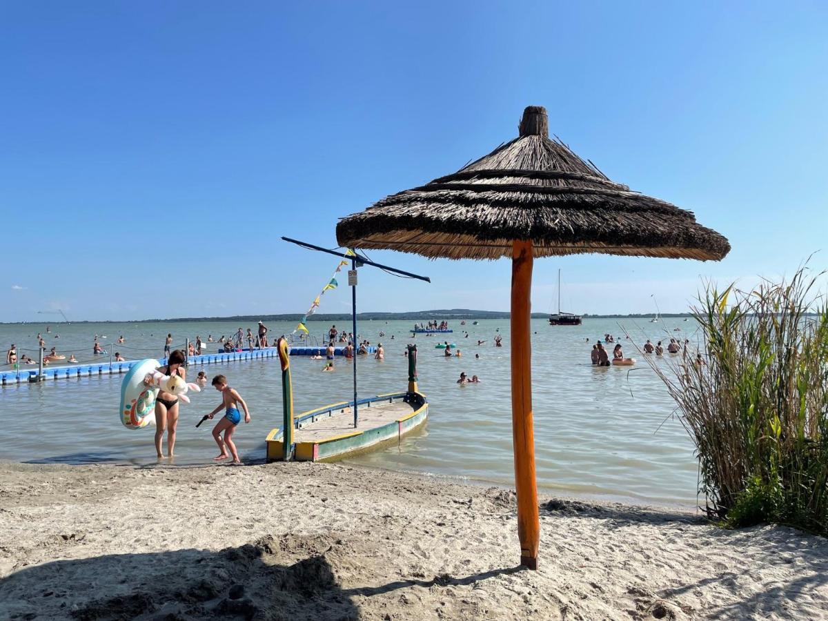 Jasmin Apartment House Vonyarcvashegy Zewnętrze zdjęcie